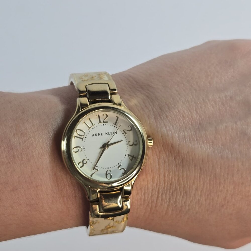 Anne Klein Women’s Gold Tone Watch – Pre-Owned